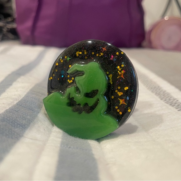 GLOW IN DARK Handcrafted (NEW) Oogie Boogie PopSocket Nightmare Before Christmas - Picture 11 of 16